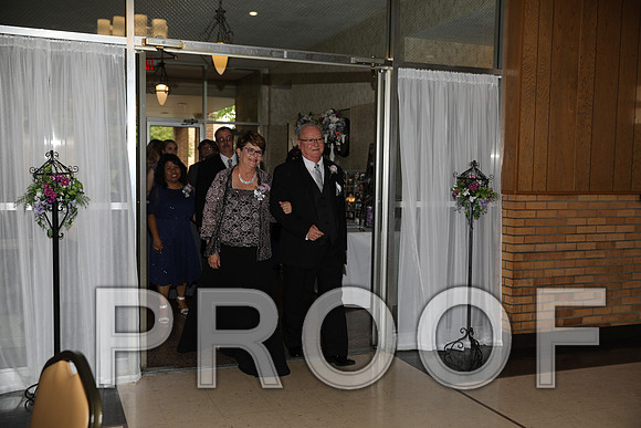 8L2A6087 Wedding - Reception with Family and Friends