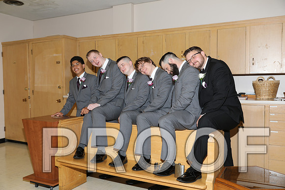 8L2A5277 Wedding - The groom and his groomsmen