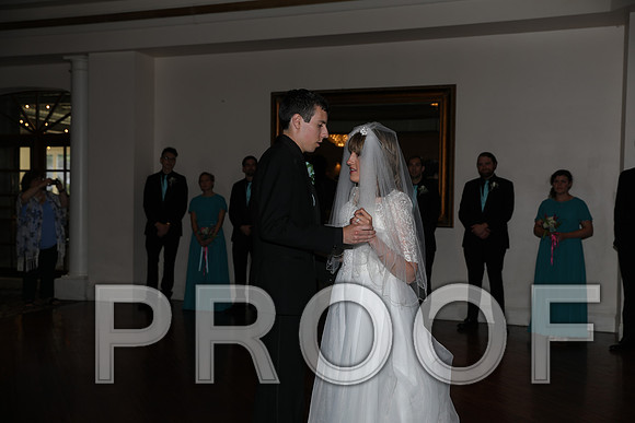 8L2A1277 Wedding First Dance
