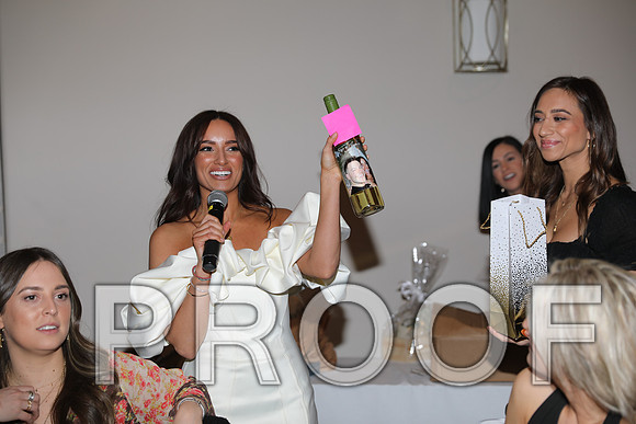 8L2A6798 Beautiful event surrounded by family and friends