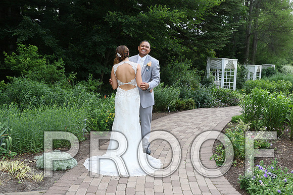 IF6A2105 / The Wedding - The Bride and Groom