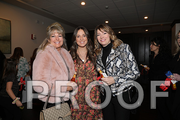 8L2A6640 Beautiful event surrounded by family and friends