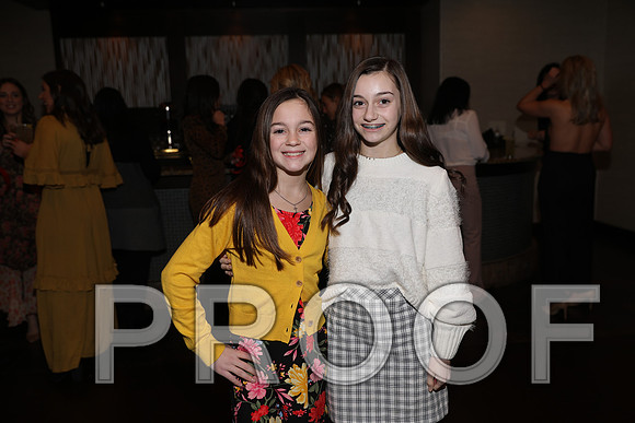 8L2A6663 Beautiful event surrounded by family and friends