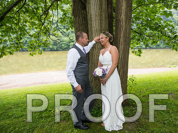 8L2A2123 aaa Wedding - The Bride and Groom