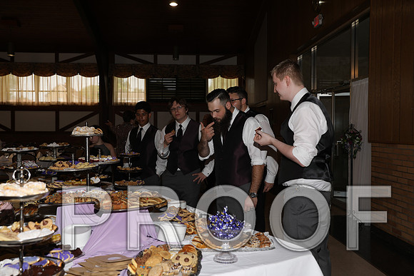 8L2A5977 Wedding - Reception with Family and Friends