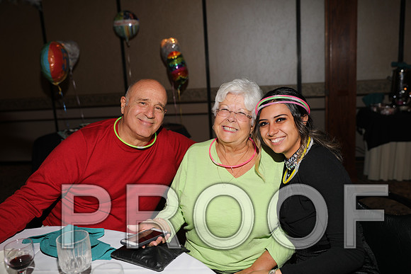 8L2A0325 Guests & Family Dancing and Partying