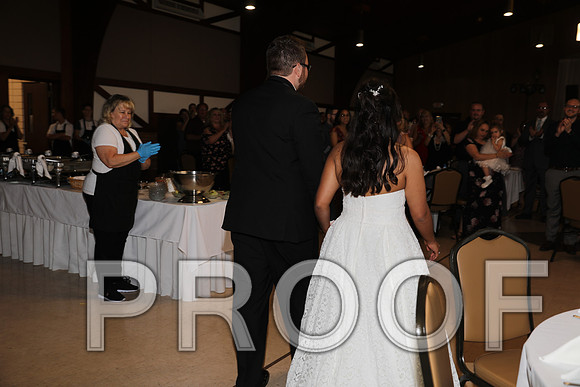 8L2A6115 Wedding - Reception with Family and Friends