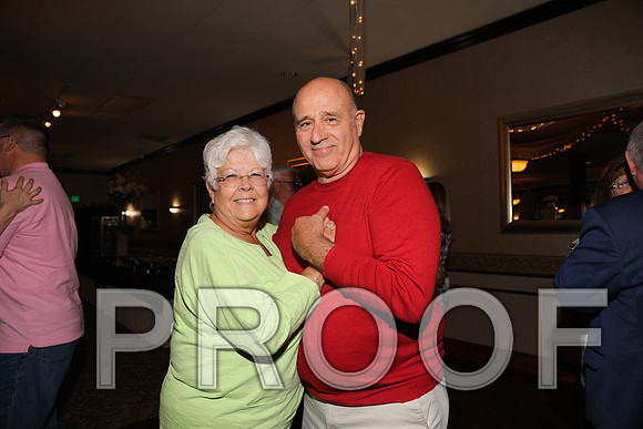 8L2A0069 Guests & Family Dancing and Partying