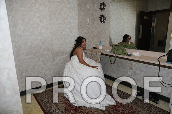 8L2A5943 Wedding - Reception with Family and Friends