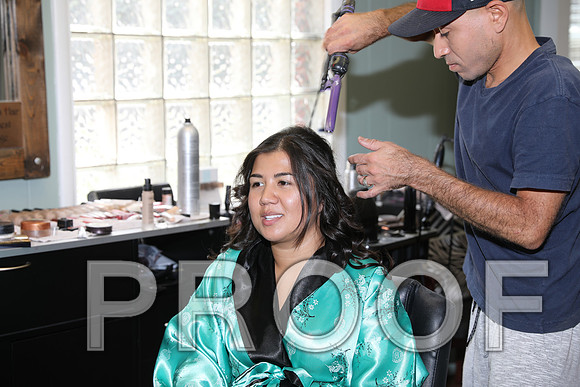 8L2A5227 Wedding - Bride getting ready for the big day