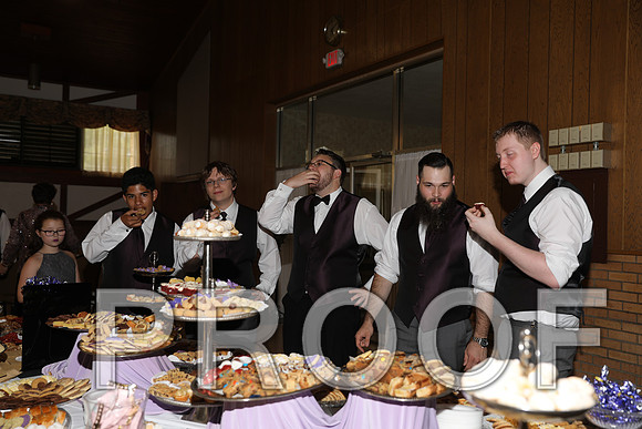 8L2A5980 Wedding - Reception with Family and Friends