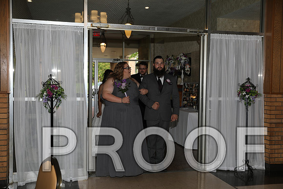 8L2A6104 Wedding - Reception with Family and Friends
