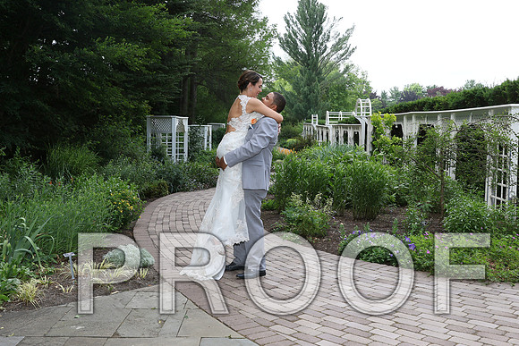 IF6A2113 / The Wedding - The Bride and Groom