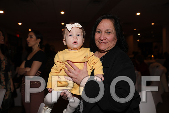 8L2A6658 Beautiful event surrounded by family and friends