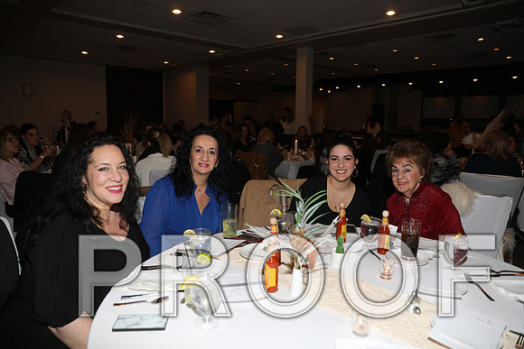8L2A6746 Beautiful event surrounded by family and friends