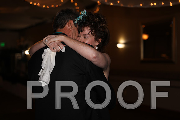 8L2A0049 Surprise Wedding Vow Renewal Ceremony