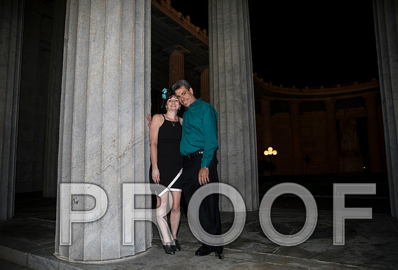 8L2A0417 aaa The happy couple at McKinley Memorial in Niles, Ohio