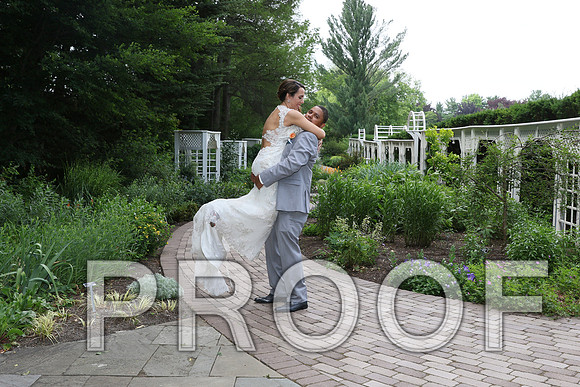 IF6A2107 / The Wedding - The Bride and Groom
