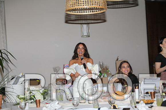 8L2A6851 Beautiful event surrounded by family and friends