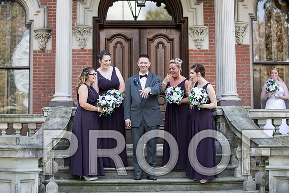 8L2A7754 aaa Wedding - Bride and groom with bridal party