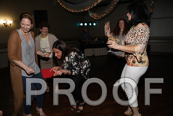 8L2A0293 Guests & Family Dancing and Partying