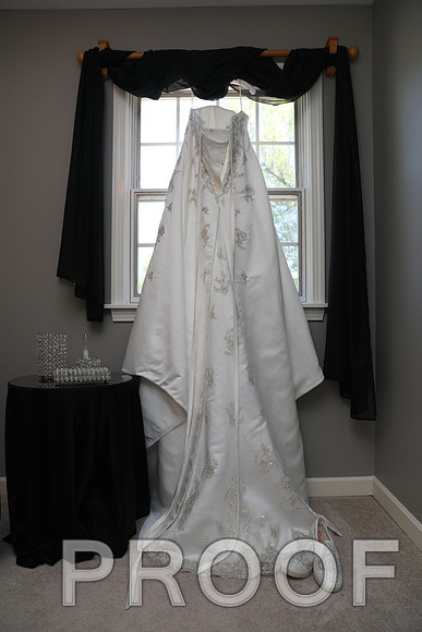 8L2A8322 Wedding Photos - The bride getting ready for the big day