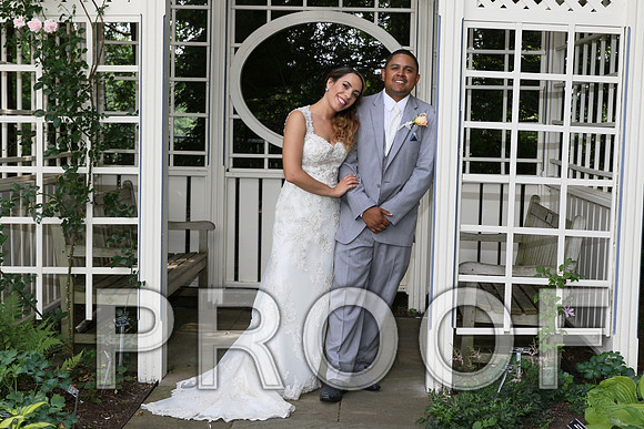 IF6A2081 / The Wedding - The Bride and Groom