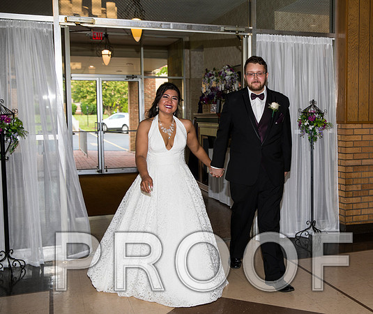 8L2A6112 aaa Wedding - Reception with Family and Friends